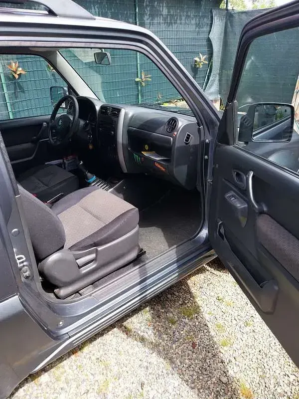 Usata Suzuki Jimny 86 CV (63 kW) 2008 SUV