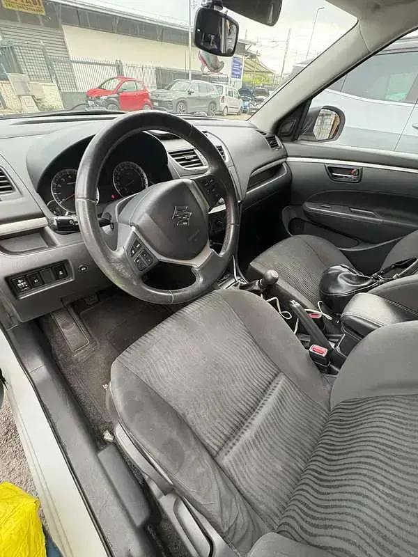 Usata Suzuki Swift GL 94 CV (69 kW) 2011 Utilitaria