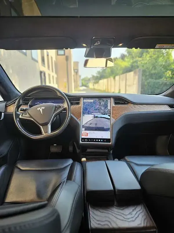 Usata Tesla Model S 158 kW (215 CV) 2018 Utilitaria
