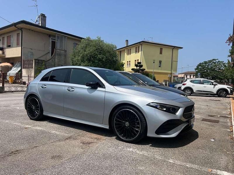 Usata 2025 Mercedes A200 AMG Line Premium Berlina | 37.400 € (Cara) - Immagine 1/4