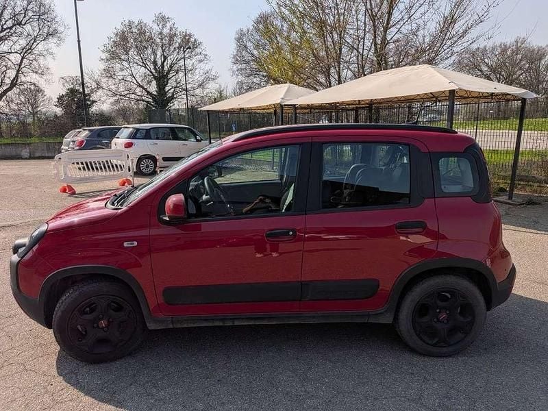 Usata Fiat Panda Garmin 69 CV (50 kW) 2022 Rosso Utilitaria