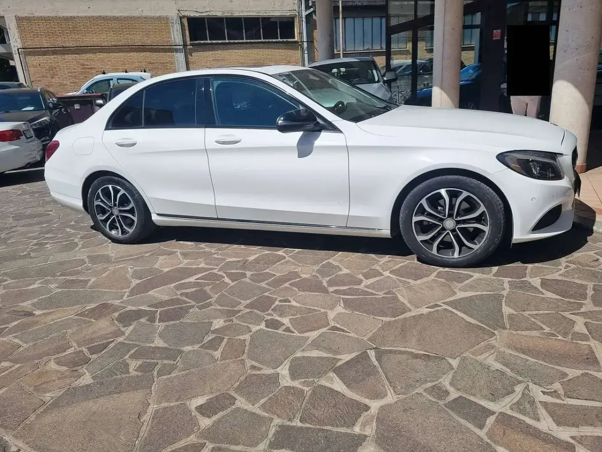 Usata Mercedes C220 Premium 170 CV (125 kW) 2015 Bianco Berlina