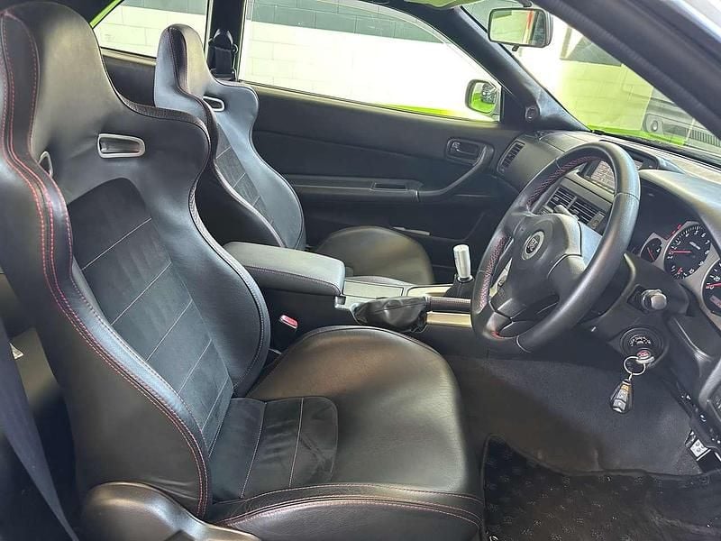 Usata Nissan Skyline GT 280 CV (205 kW) 1999 Grigio Coupé