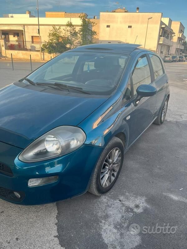 Usata Fiat Punto 75 CV (55 kW) 2012 Utilitaria