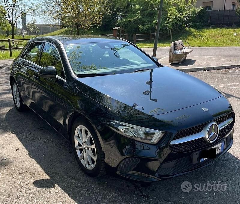 Usata Mercedes A180 Executive 116 CV (85 kW) 2019 Nero Berlina
