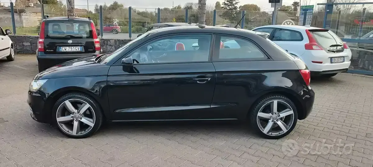 Usata Audi A1 Ambition 105 CV (77 kW) 2011 Nero Utilitaria