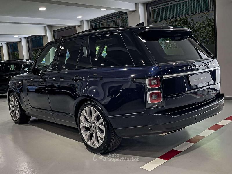 Usata Land Rover Range Rover 249 CV (183 kW) 2021 Windsor blue SUV