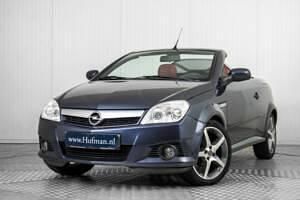 Usata Opel Tigra Enjoy 90 CV (66 kW) 2006 Blu Cabrio