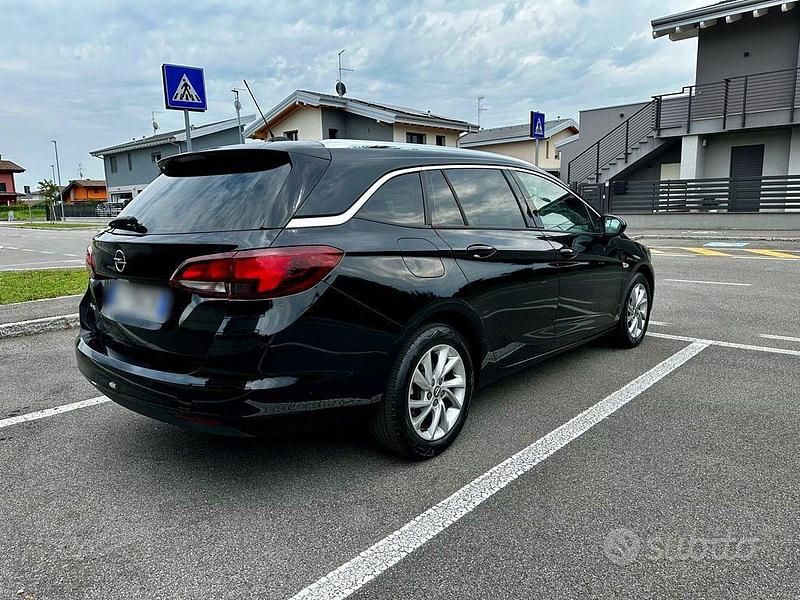 Usata Opel Astra S 130 CV (95 kW) 2022 Nero Station wagon