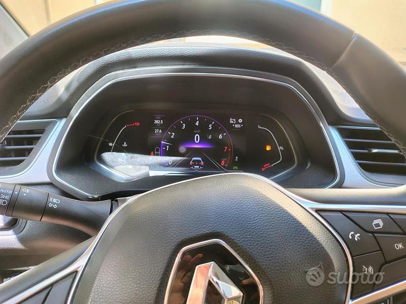 Usata Renault Captur Intens 101 CV (74 kW) 2022 Nero SUV