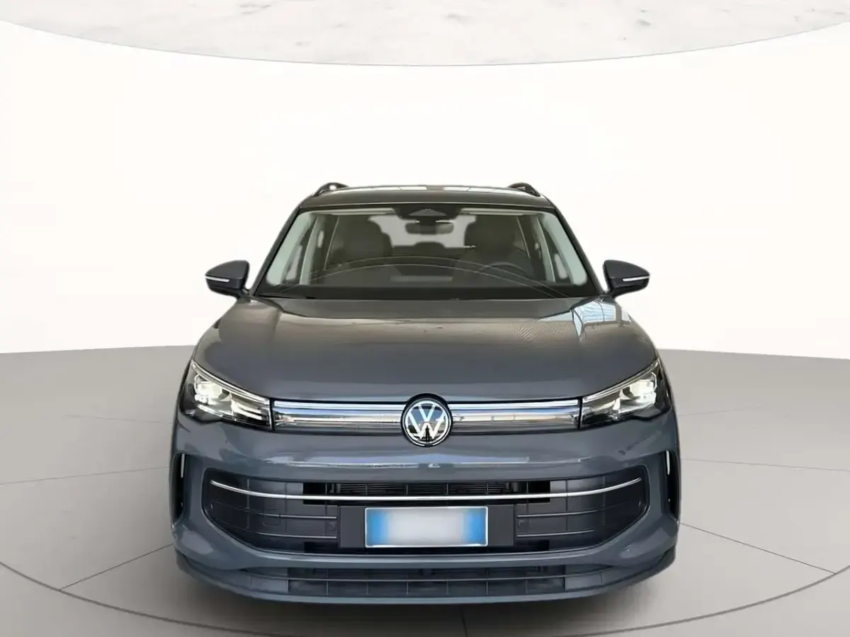 Usata VW Tiguan Life 150 CV (110 kW) 2025 Dolphin grey metallizzato SUV