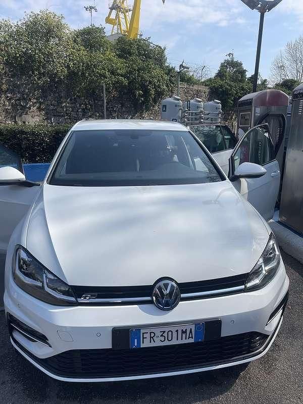Usata VW Golf VII Highline 116 CV (85 kW) 2018 Berlina