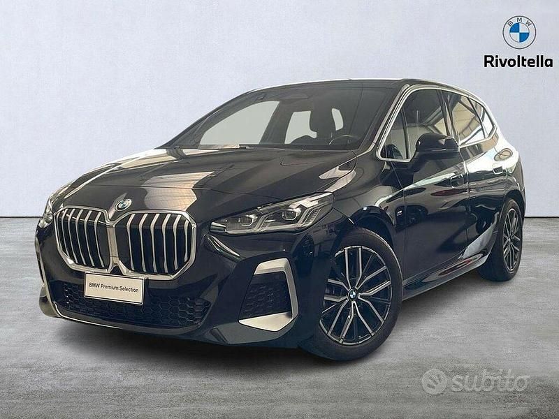 Black sapphire metallizzato Usata 2023 BMW 218 Active Tourer M Sport Monovolume | 28.900 € (Ottimo prezzo) - Immagine 1/3