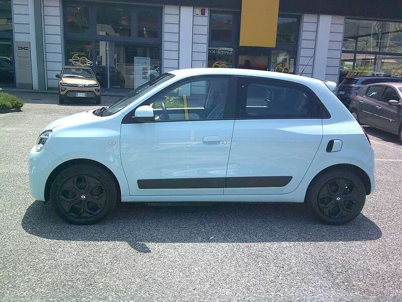 Usata Renault Twingo Equilibre 30 kW (42 CV) 2022 Blu/azzurro Utilitaria