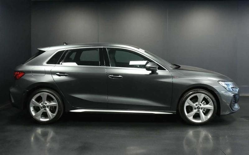 Uusi Audi A3 S-Line 150 HP (110 kW) 2026 Harmaa Sedan
