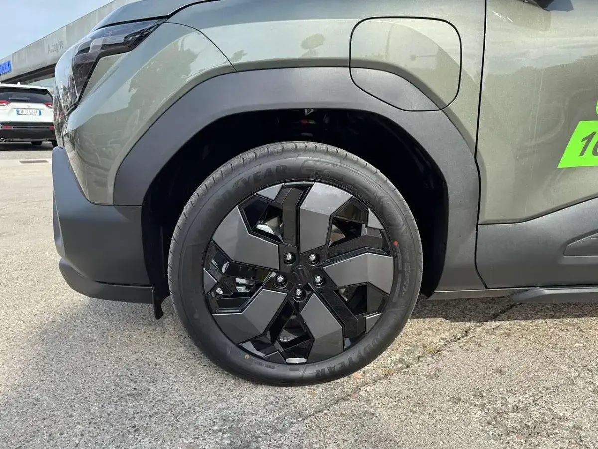 Nuova Suzuki e-Vitara 94 kW (129 CV) 2026 Verde SUV