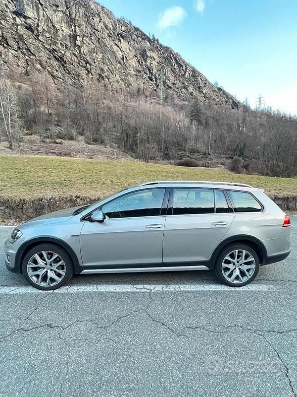 Usata VW Golf Alltrack 184 CV (135 kW) 2015 Grigio Station wagon