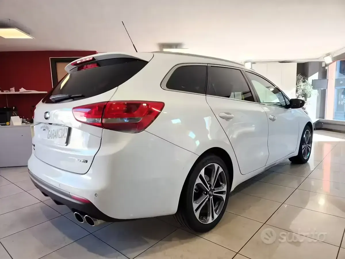 Usata Kia Ceed 136 CV (100 kW) 2016 Bianco Utilitaria
