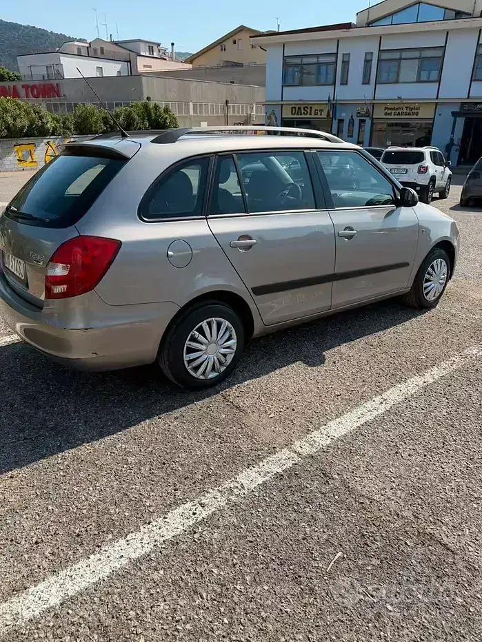 Usata Skoda Fabia 85 CV (62 kW) 2008 Giallo Station wagon