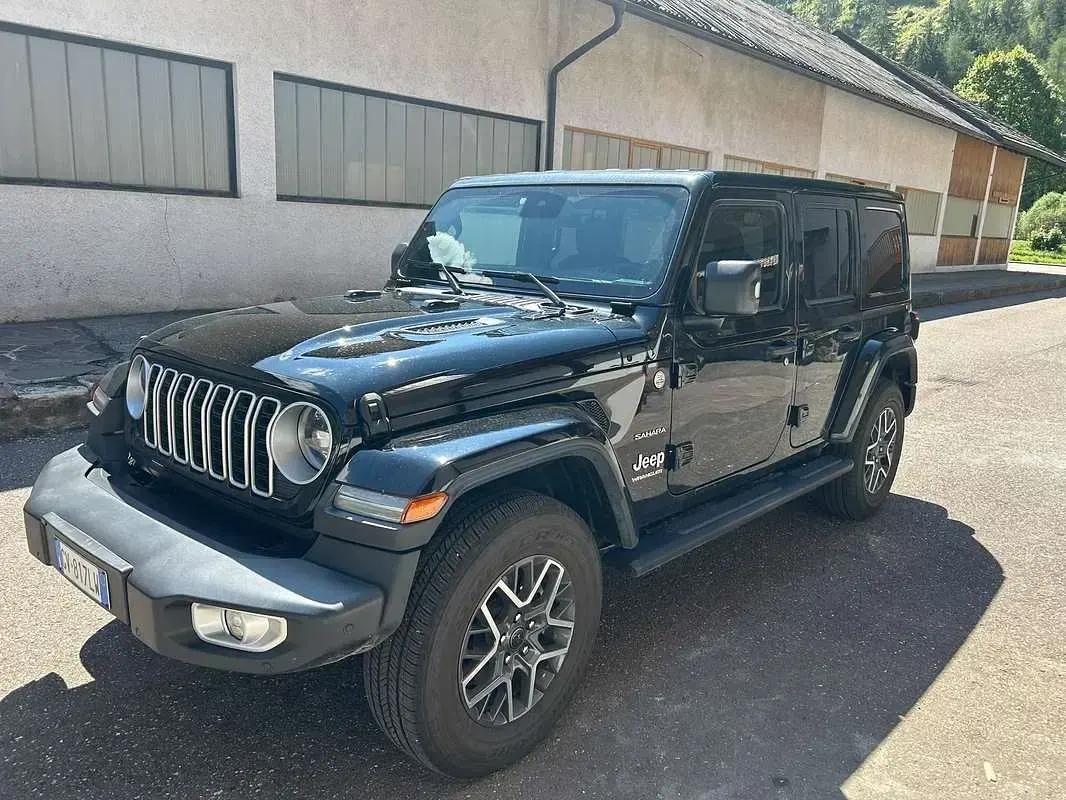 Usata Jeep Wrangler Unlimited Sahara 272 CV (200 kW) 2024 SUV