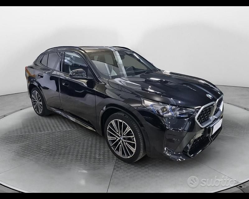 Usata BMW X2 M Sport 150 CV (110 kW) 2025 Saphirschwarz metallizzato SUV