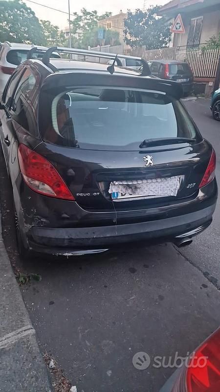 Usata Peugeot 207 70 CV (51 kW) 2007 Nero Berlina