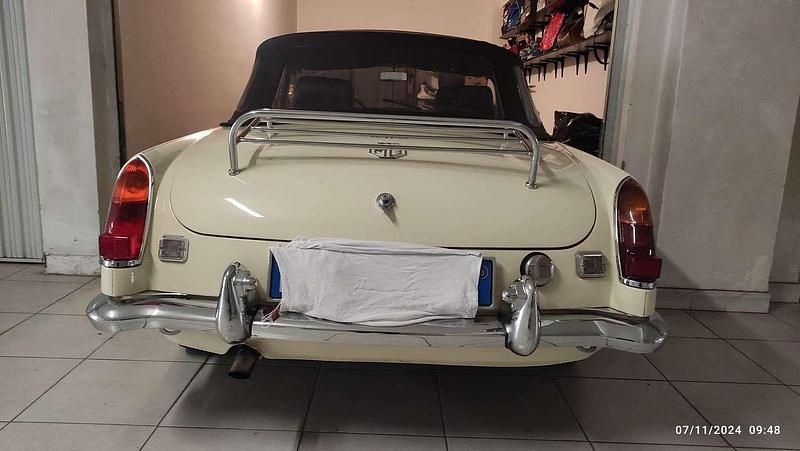 Usata MG B 95 CV (69 kW) 1968 Bianco Cabrio