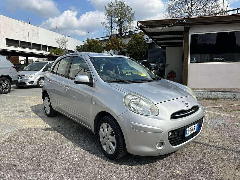 Usata Nissan Micra Comfort 80 CV (58 kW) 2011 Argento Utilitaria