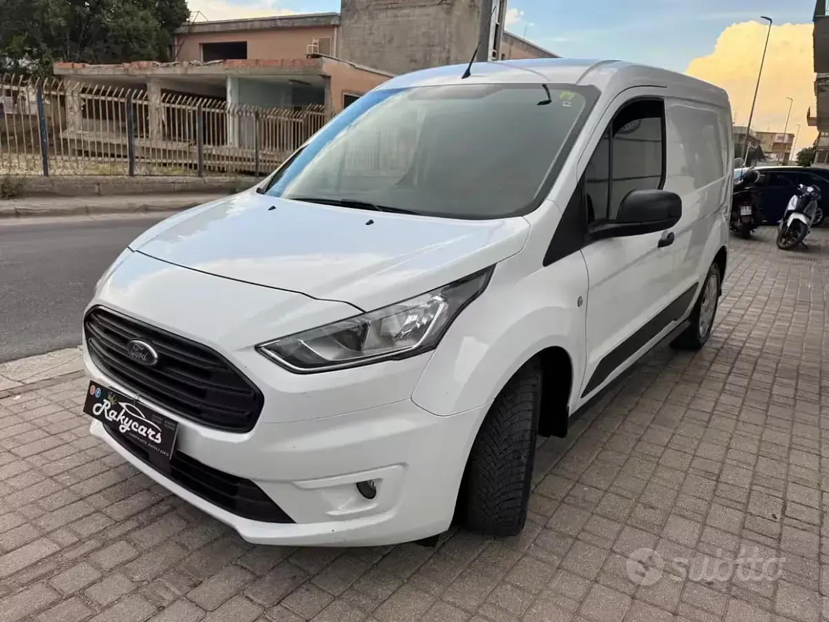 Usata Ford Transit Connect Trend 101 CV (74 kW) 2019 Bianco Monovolume