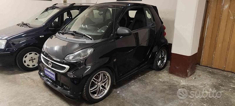 Usata Smart ForTwo Cabrio Brabus 102 CV (75 kW) 2015 Nero Cabrio