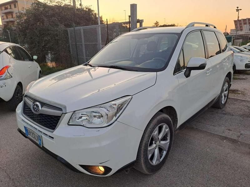 Bianco Usata 2013 Subaru Forester SUV | 10.900 € (Buon prezzo) - Immagine 1/4