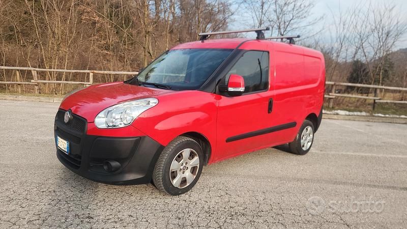 Usata Fiat Doblò 105 CV (77 kW) 2013 Monovolume