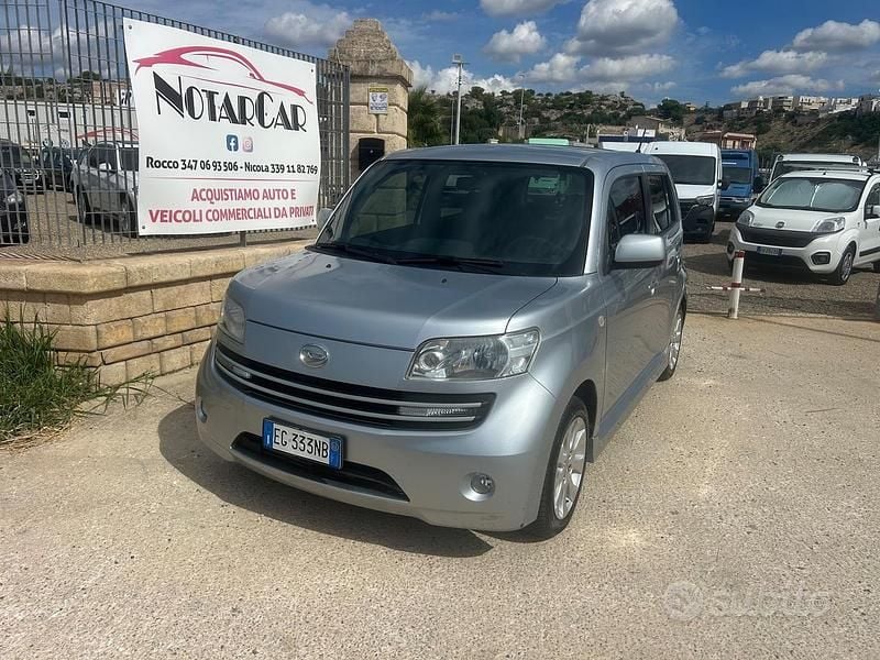 Usata Daihatsu Materia TAKA 103 CV (75 kW) 2011 Argento Monovolume