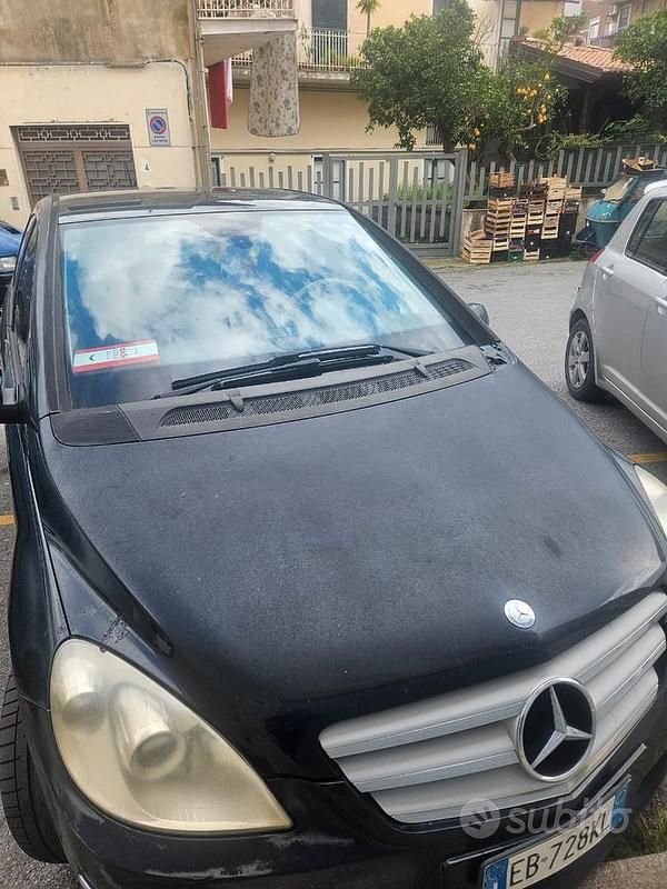 Usata Mercedes B180 Chrome 109 CV (80 kW) 2010 Nero Monovolume