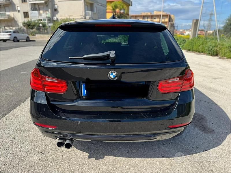 Usata BMW 320 Sport Line 184 CV (135 kW) 2015 Nero Station wagon