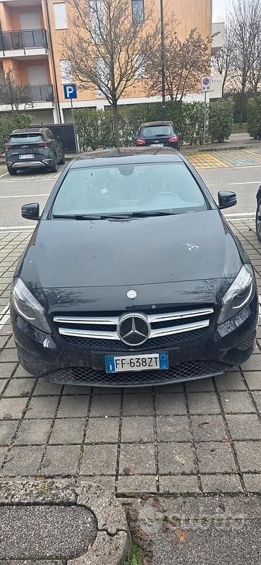 Nero Usata 2014 Mercedes A200 Berlina | 9000 € (Ottimo prezzo) - Immagine 1/4