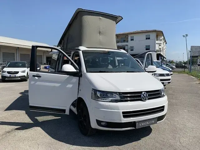 Usata VW California Beach 179 CV (131 kW) 2013 Bianco pastello Furgone