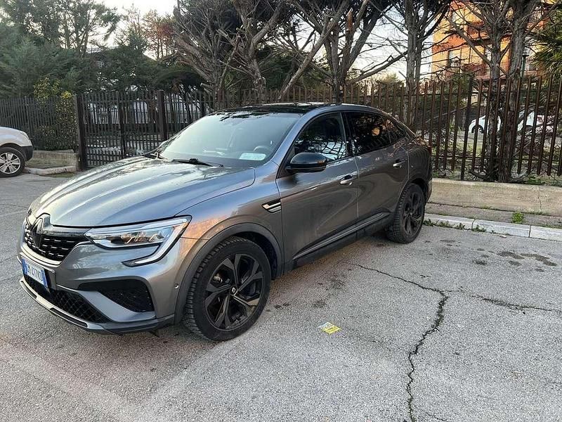 Usata Renault Arkana Intens 94 CV (69 kW) 2023 Argento SUV