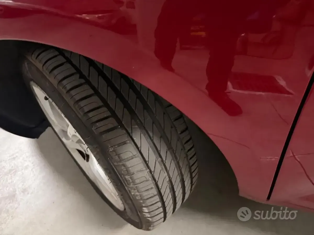 Usata Alfa Romeo MiTo Super 105 CV (77 kW) 2018 Rosso Utilitaria