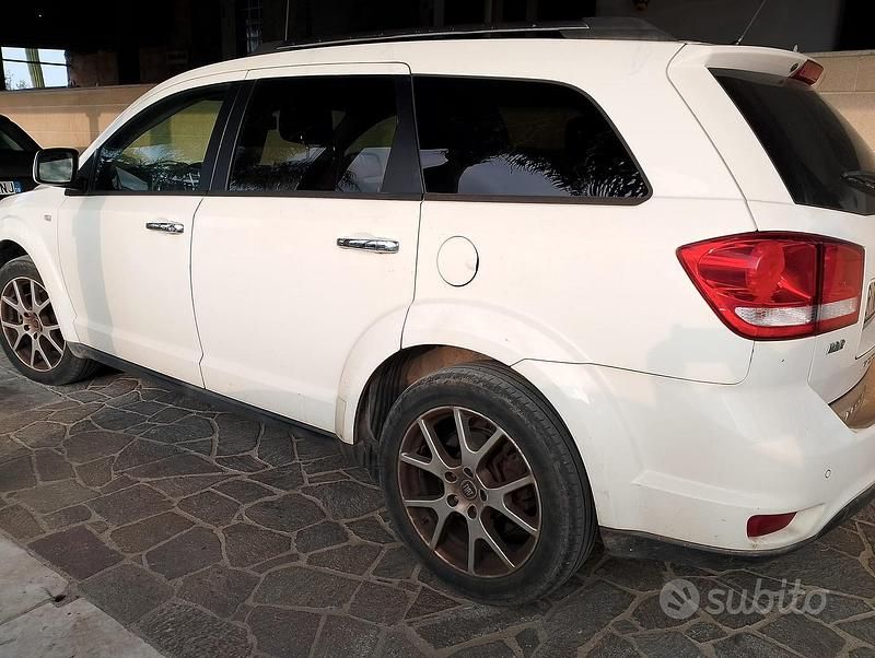 Usata Fiat Freemont 140 CV (102 kW) 2013 Bianco SUV