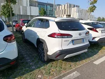 Usata Toyota Corolla Cross Lounge 199 CV (146 kW) 2023 Bianco SUV