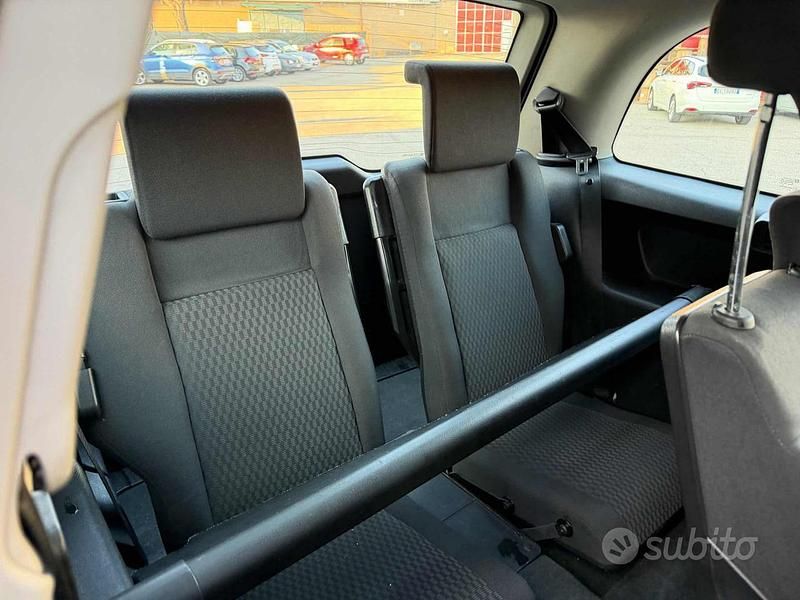 Usata Opel Zafira 125 CV (91 kW) 2003 Grigio Monovolume