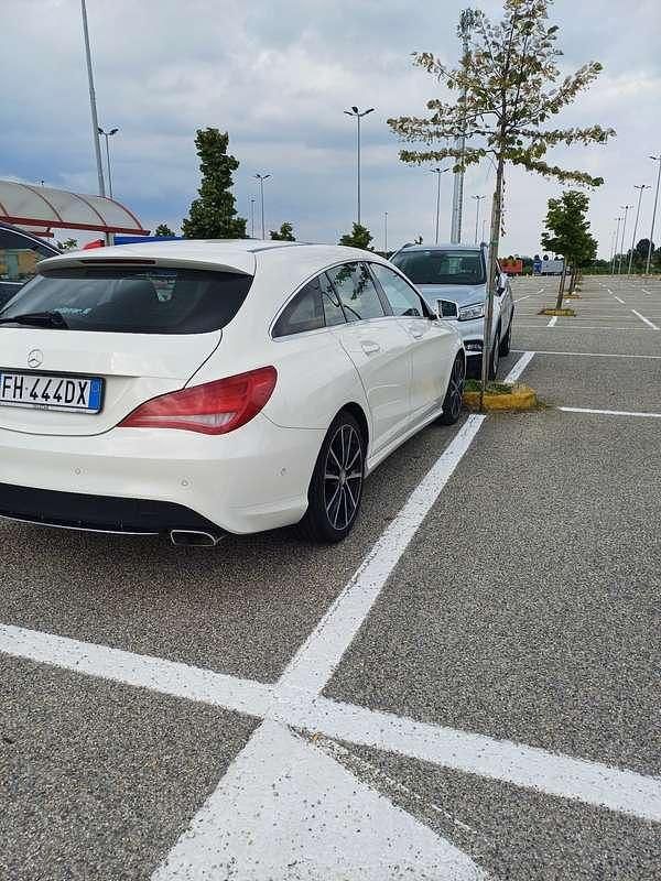 Usata Mercedes CLA220 Shooting Brake Premium 177 CV (130 kW) 2017 Station wagon