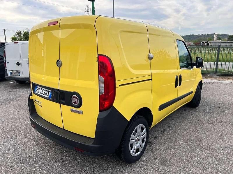 Usata Fiat Doblò Active 84 CV (61 kW) 2017 Monovolume