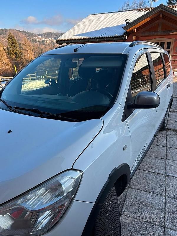 Usata Dacia Lodgy Stepway 2016 Bianco Monovolume