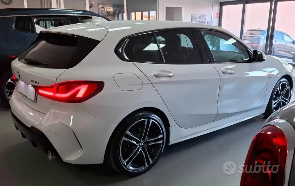 Occasion BMW 118 M Sport 150 ch (110 kW) 2023 Blanc Citadine