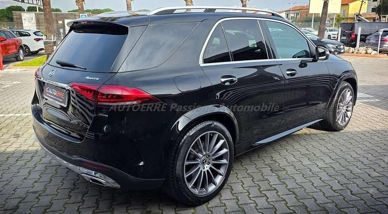 Begagnad Mercedes GLE400 Premium Plus 330 HK (242 kW) 2022 Svart SUV