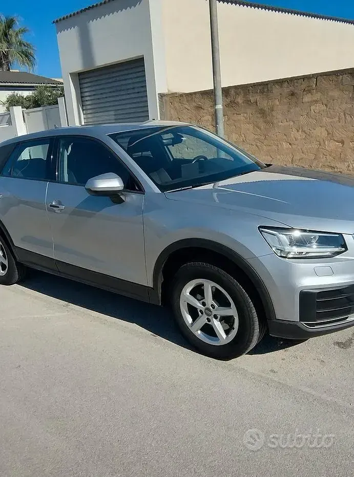 Usata Audi Q2 116 CV (85 kW) 2017 Grigio SUV