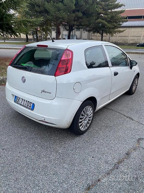 Usata Fiat Grande Punto S 2011 Bianco Utilitaria