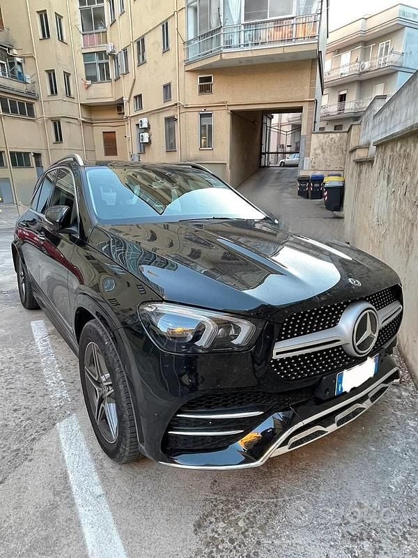 Usata Mercedes GLE300 Premium 2019 Nero SUV